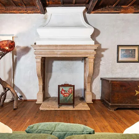 Casa Dei Camini Venetian Villa Caprino Veronese