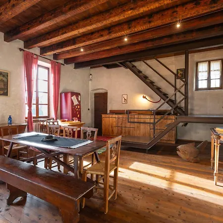 Casa Dei Camini Venetian Villa Caprino Veronese