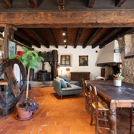 Casa Dei Camini Venetian Villa Caprino Veronese